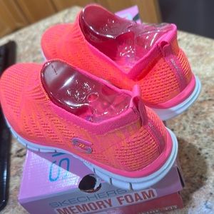 Women’s Skechers Flex Memory Foam Shoes